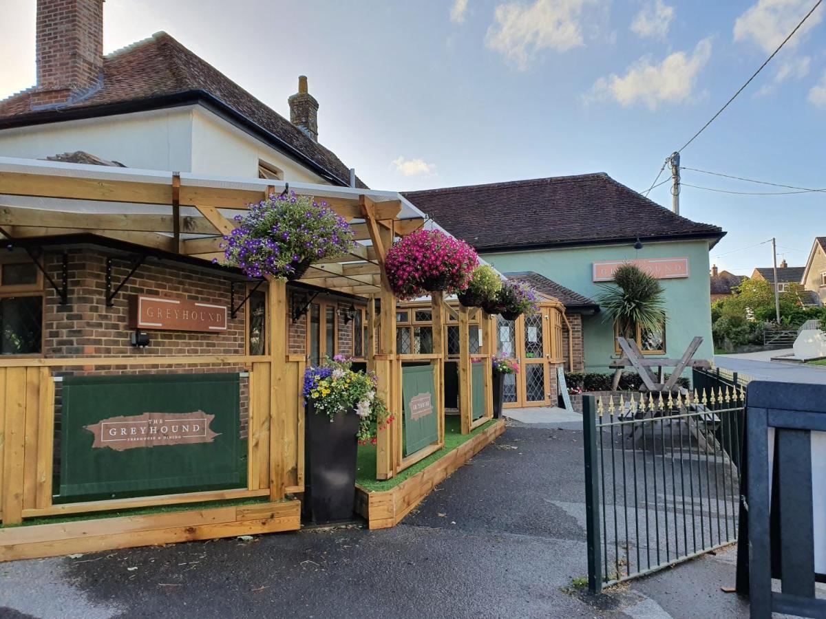 Inn Greyhound Winterborne Kingston